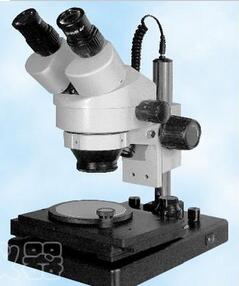 SM262A双目连续变倍体视显微镜（带移动工作台）